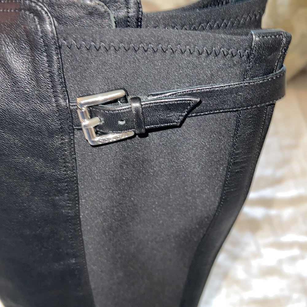 Coach black lilac boot (Q3011) - Picture 4 of 9